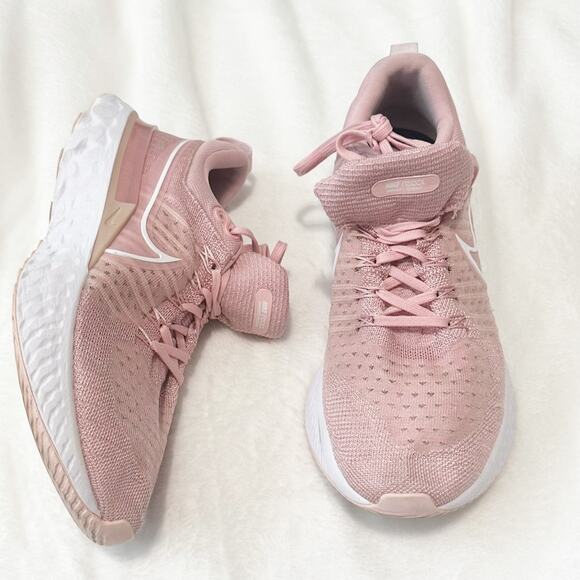 Nike react infinity fly knit pink running sneaker size 9.5 white foam - Picture 2 of 13